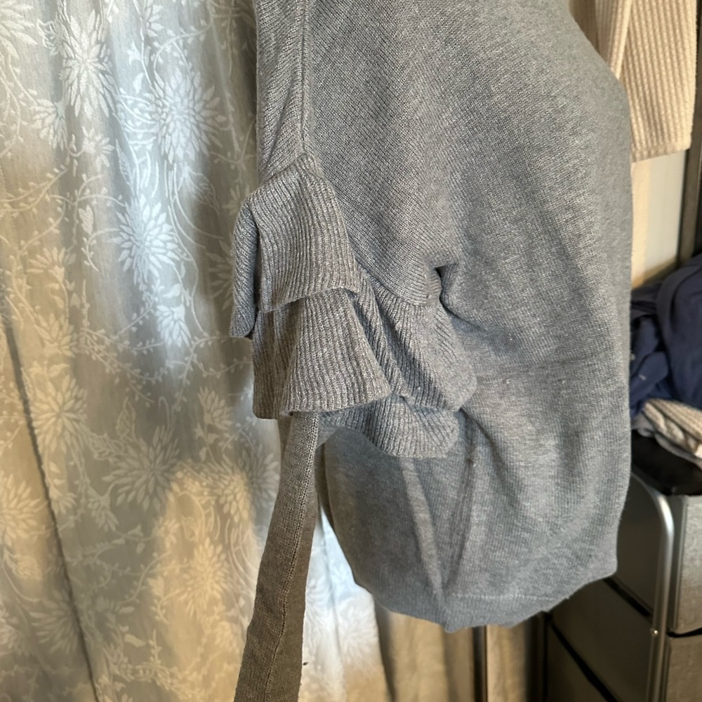 Sweater - Picture 3 of 3